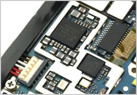 PCB設(shè)計如何避免連錫？實用技巧與預(yù)防方案